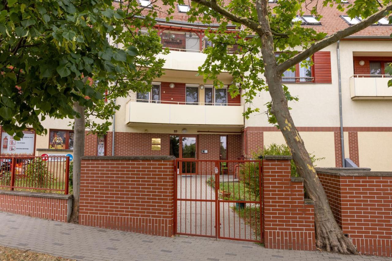 Szent Imre Apartman Veszprem Exterior photo